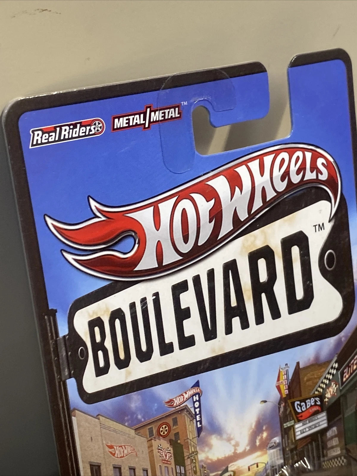 Hot Wheels Boulevard Vector W8 Twin Turbo “Ahead of its Time” includes case