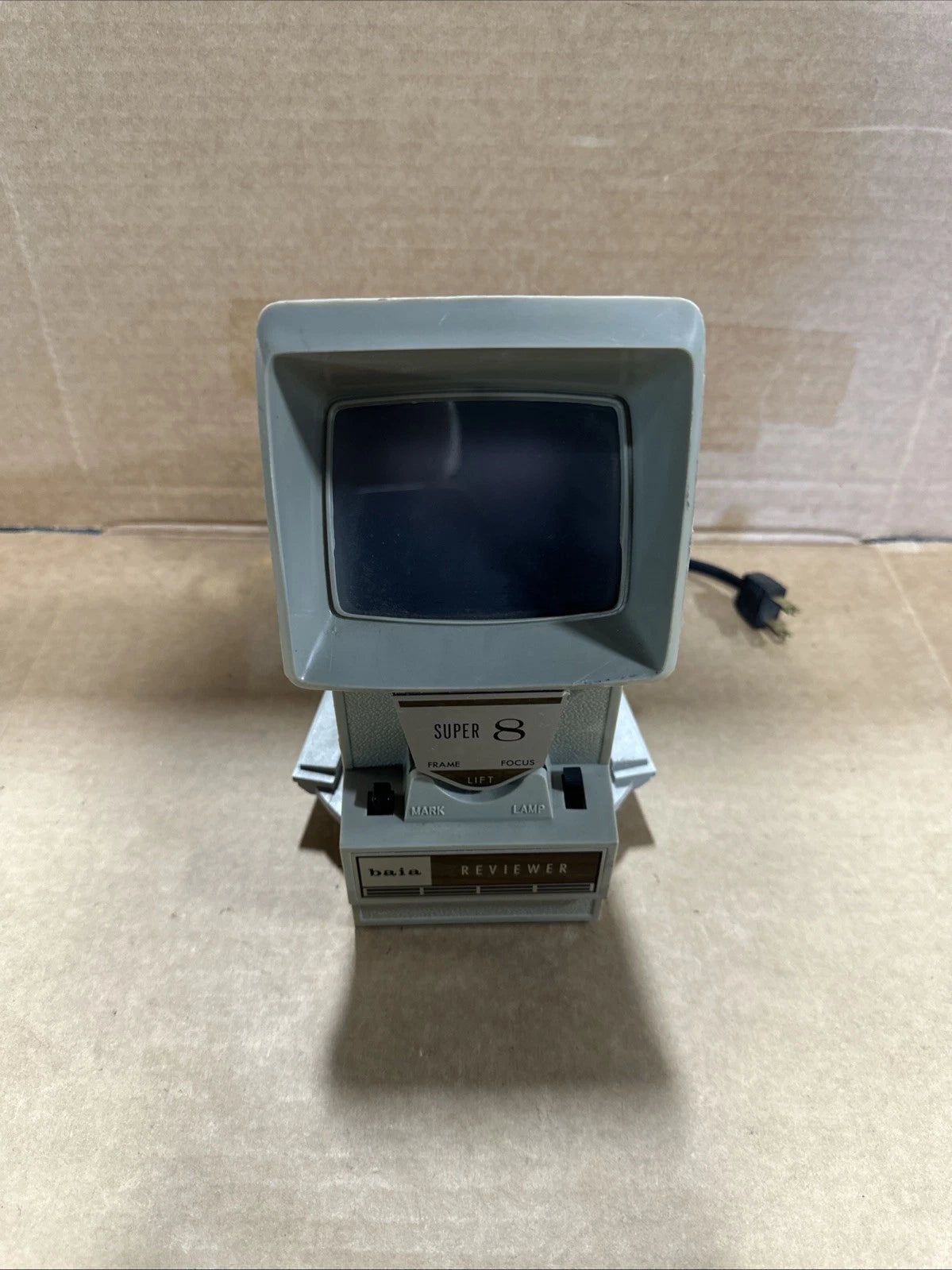 Baia Reviewer II Super 8 Console Tabletop Movie Film Viewer Editor for Super 8