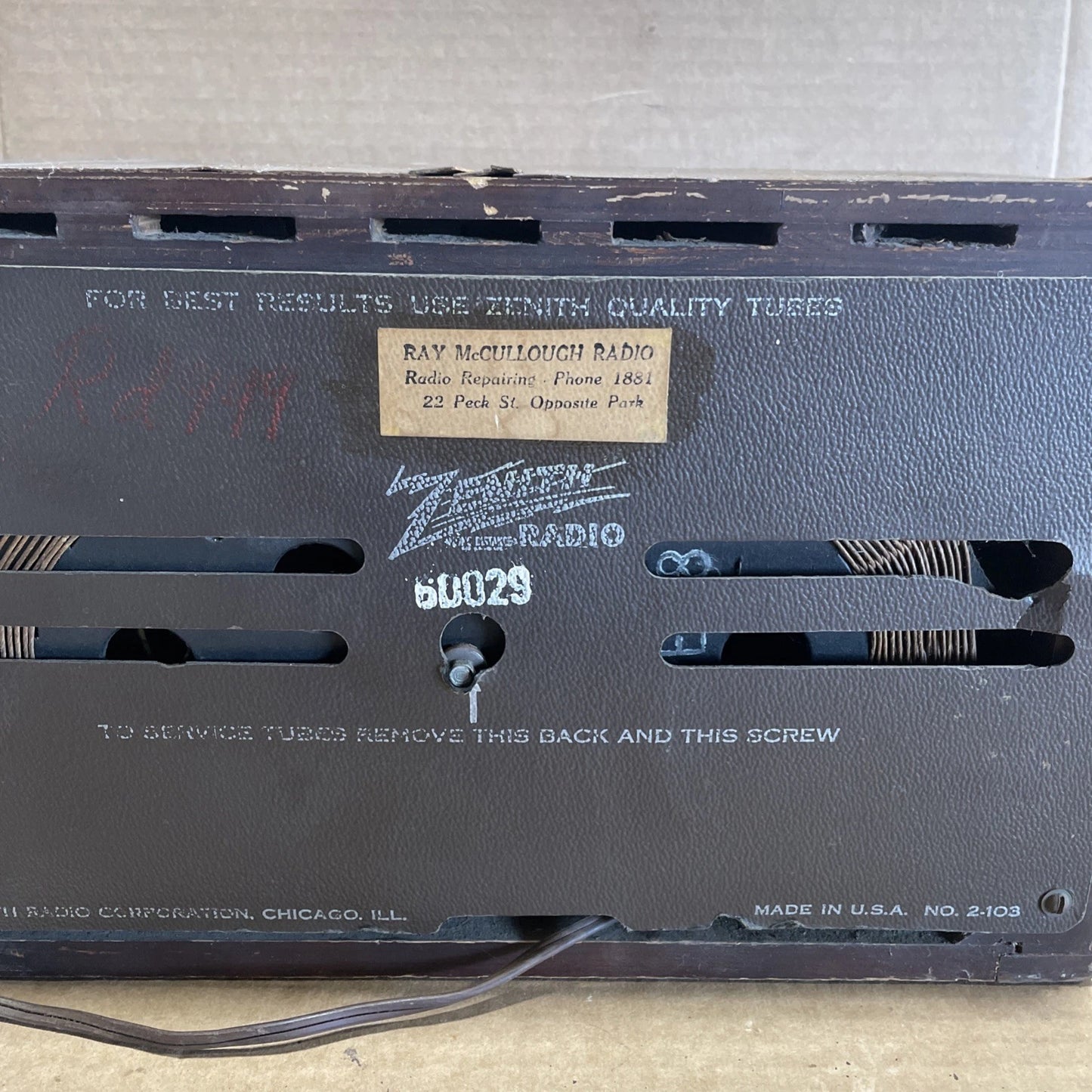 Zenith 6D029 AM Radio For Parts/Repair Vintage Rare Does Power On As Is