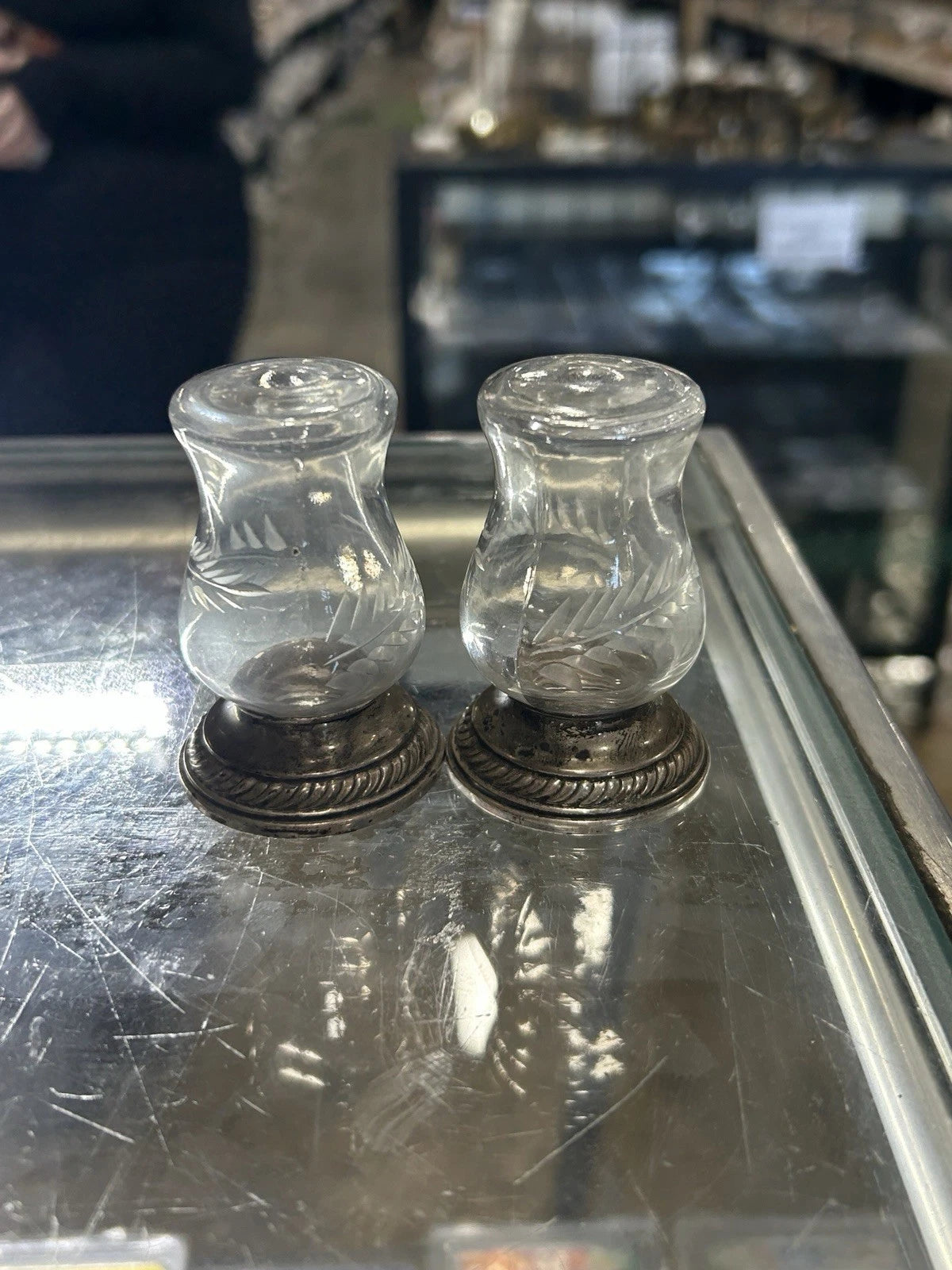 Quaker Hurricane Newport Weighted Sterling Silver Etched Glass S&P Shakers #703
