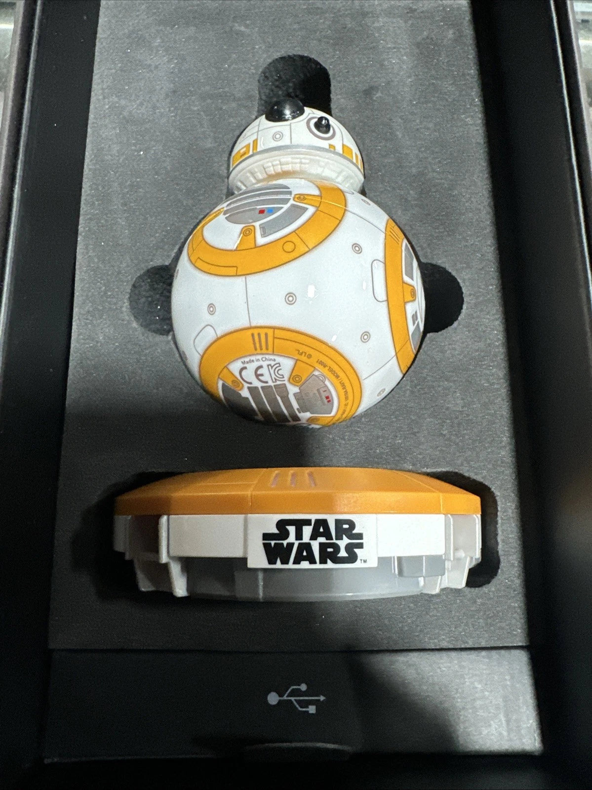 Disney Star Wars BB-8 SPHERO Remote Controlled App-Enabled Droid w/Box, R001