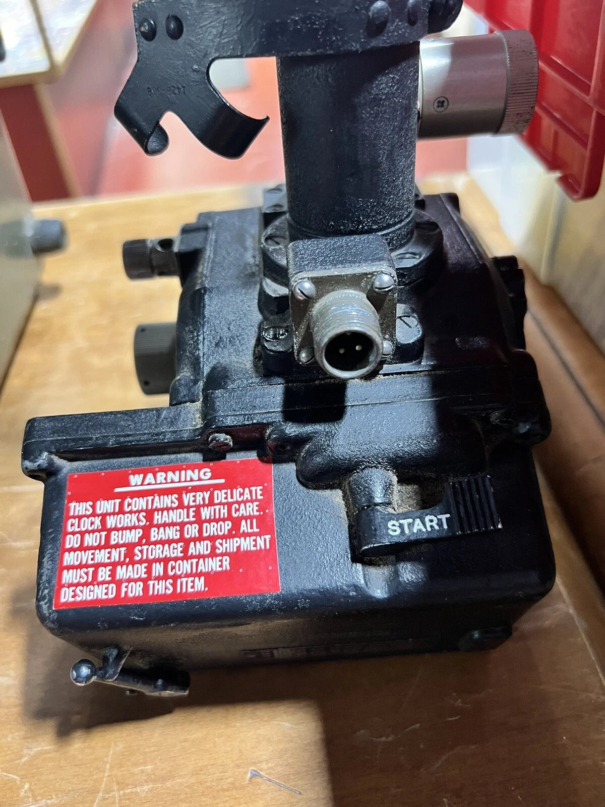 Sextant Aircraft Periscopic Aerospace Guidance 1985