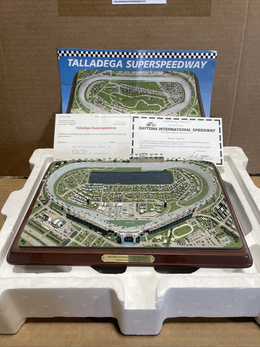 Danbury Mint Daytona International Speedway Florida Beach Diorama Model