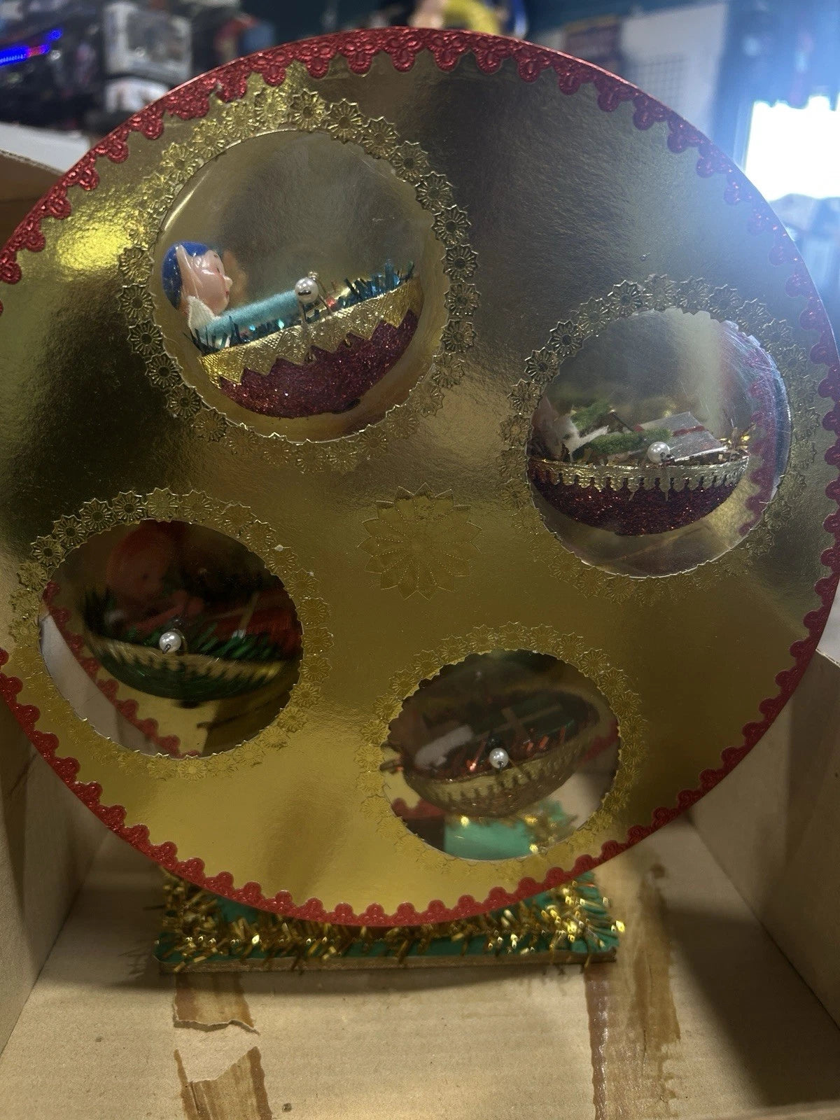 Vintage 1969 Japan paper & plastic Christmas Musical Ferris Wheel w/ Box #424