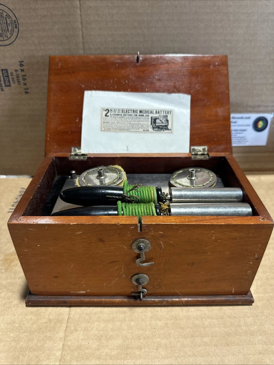 Antique Early 1900s Brunnell Home Medical Apparatus — Solid Quartersawn Oak Box