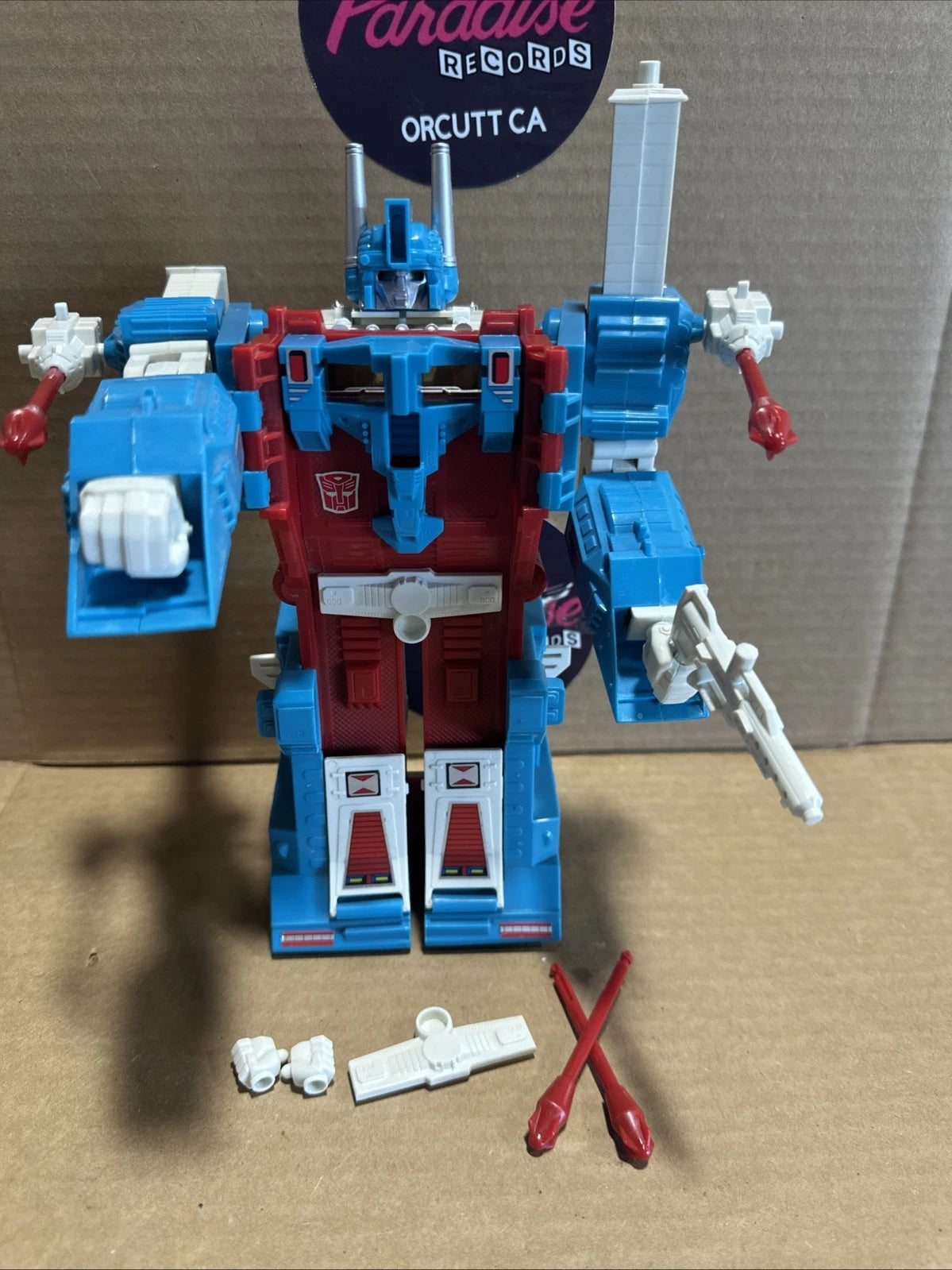Vintage Transformers G1 Ultra Magnus Complete 1986 Hasbro Rubber Wheels