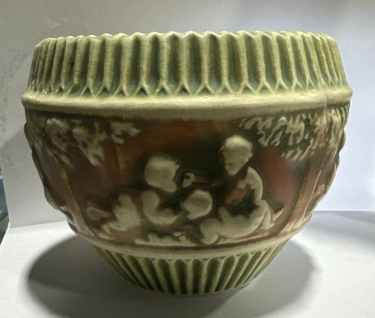 Antique Roseville Donatello Jardiniere 575-6 Vase Gorgeous Raised Relief Design