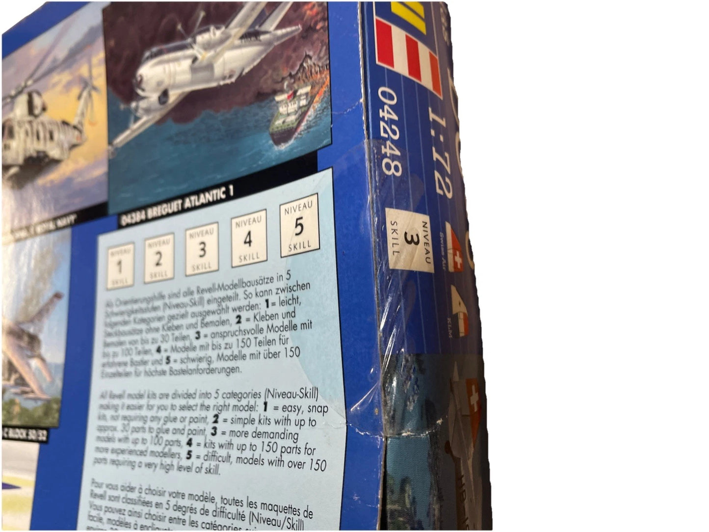 Revell 04248 Douglas DC-3, Model Kit Scale 1/72 Sealed