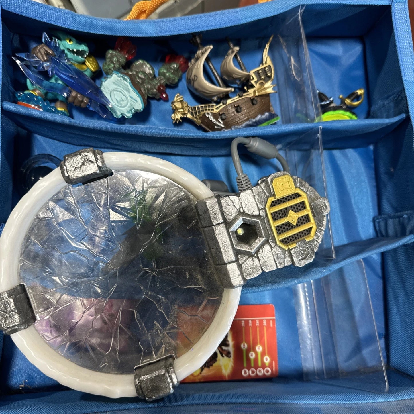 Skylanders Lot Spyros Giants Trap Team 20 Figures With Accessories, Trap, Case