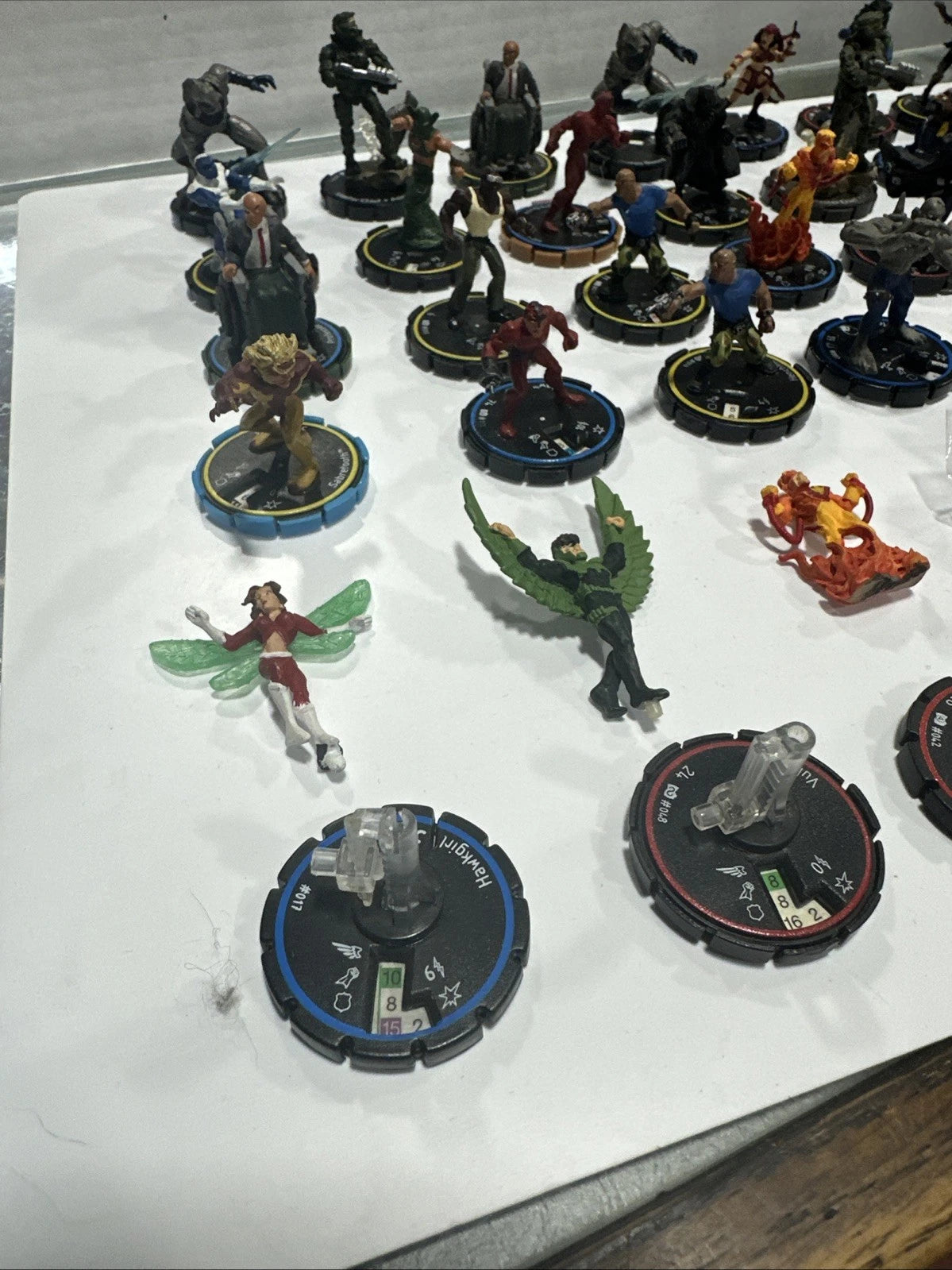 WizKids Heroclix Mixed Lot of 26 Marvel & DC Bullseye Infinity Challenge, Misc.