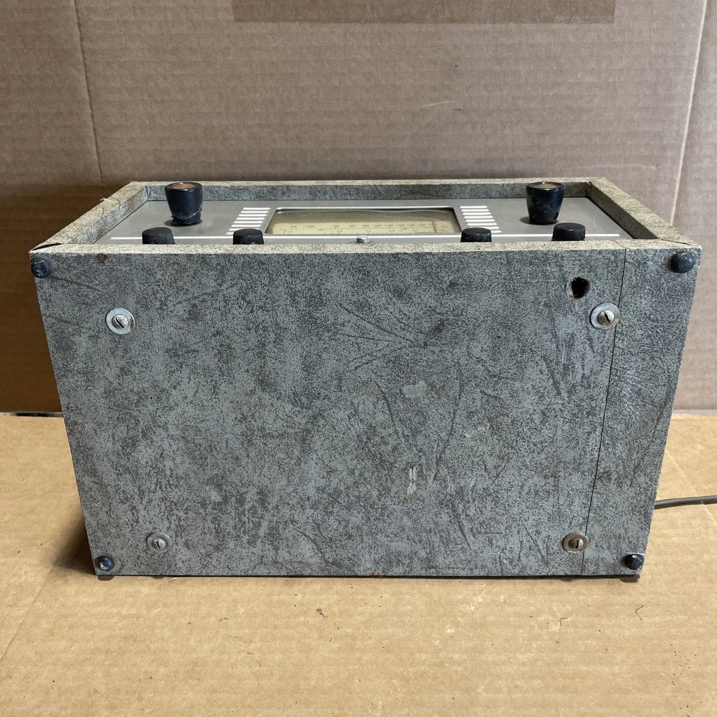 Heathkit Receiver Company Tube Radio Model AR-3: Powers ON