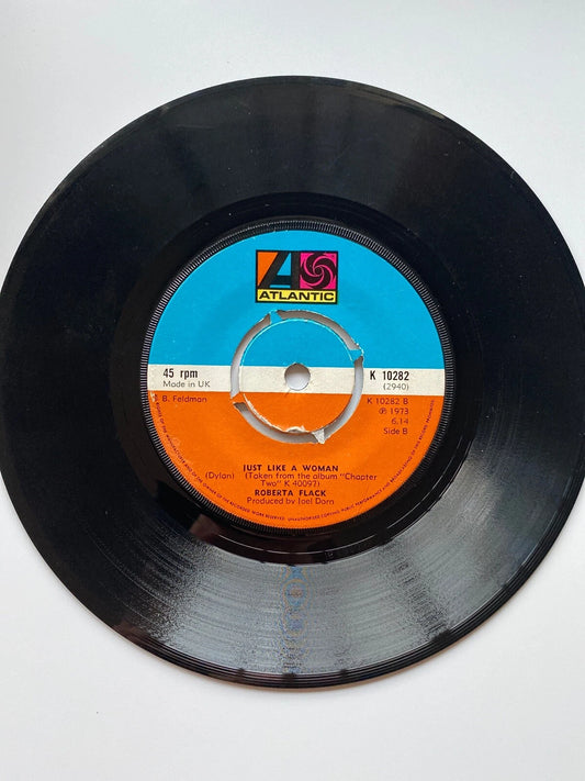 Roberta Flack Killing Me Softly With His Song UK 45 7" single +Just Like A Woman