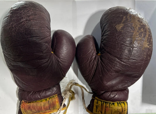 Vintage Everlast Red Burgundy Leather Boxing Gloves- 14 oz 1950’s-60’s?