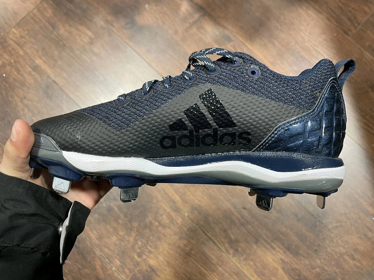 Adidas Litestrike Cleats - Youth sz 6 1/2