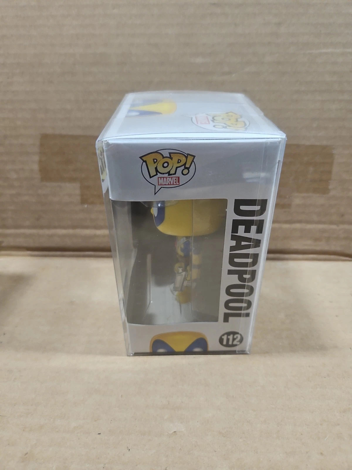 DEADPOOL 112 Vaulted Amazon FUNKO POP MARVEL w/PROTECTOR