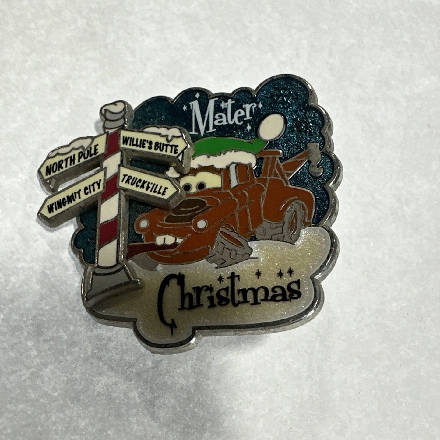 Disneyland Resort Pixar Cars Mater Christmas Trading Pin 2013