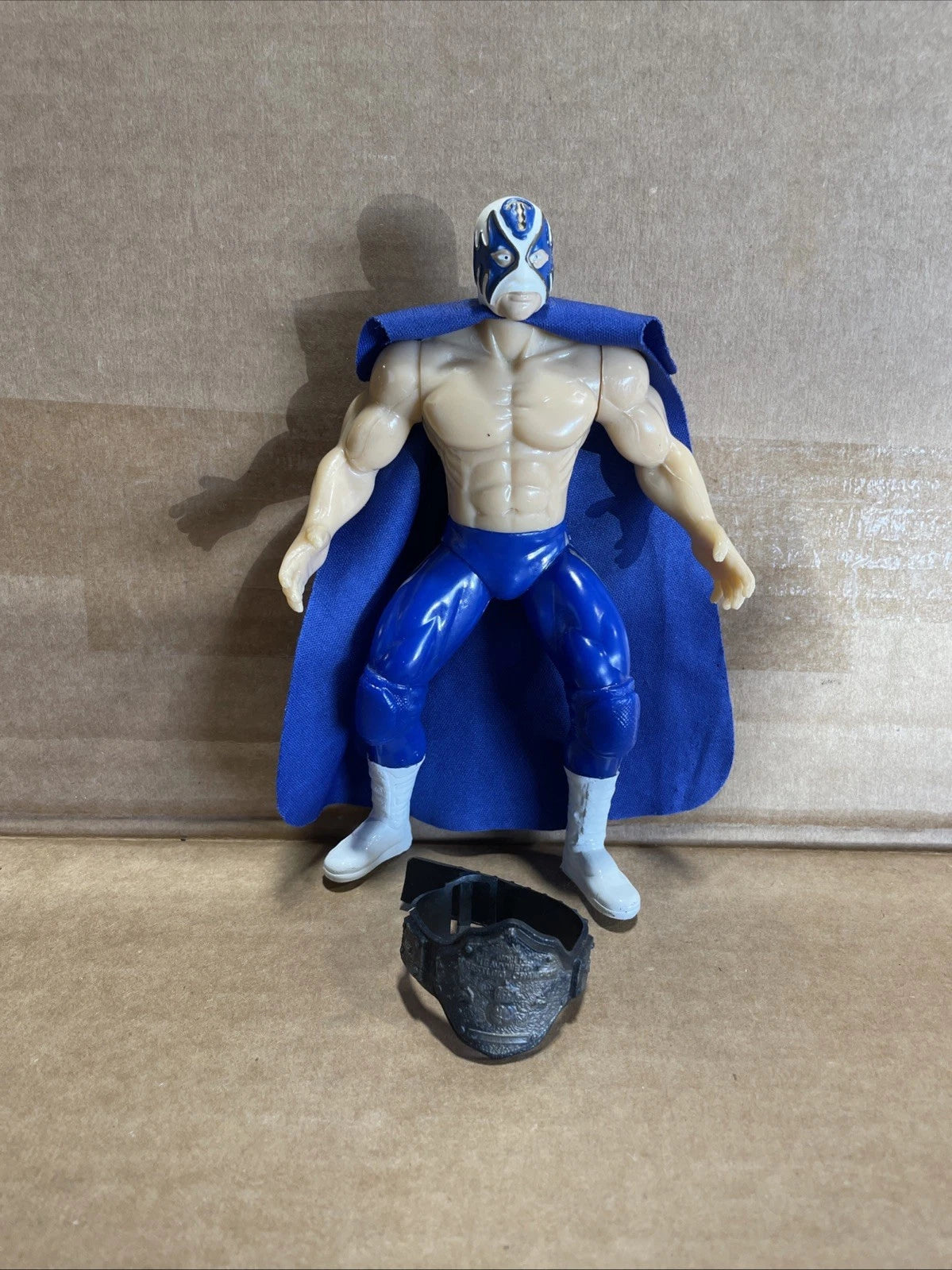 MIL MASCARAS ARENA ACTION FIGURE 90s LUCHA LIBRE RARE WRESTLING AAA CMLL WWE