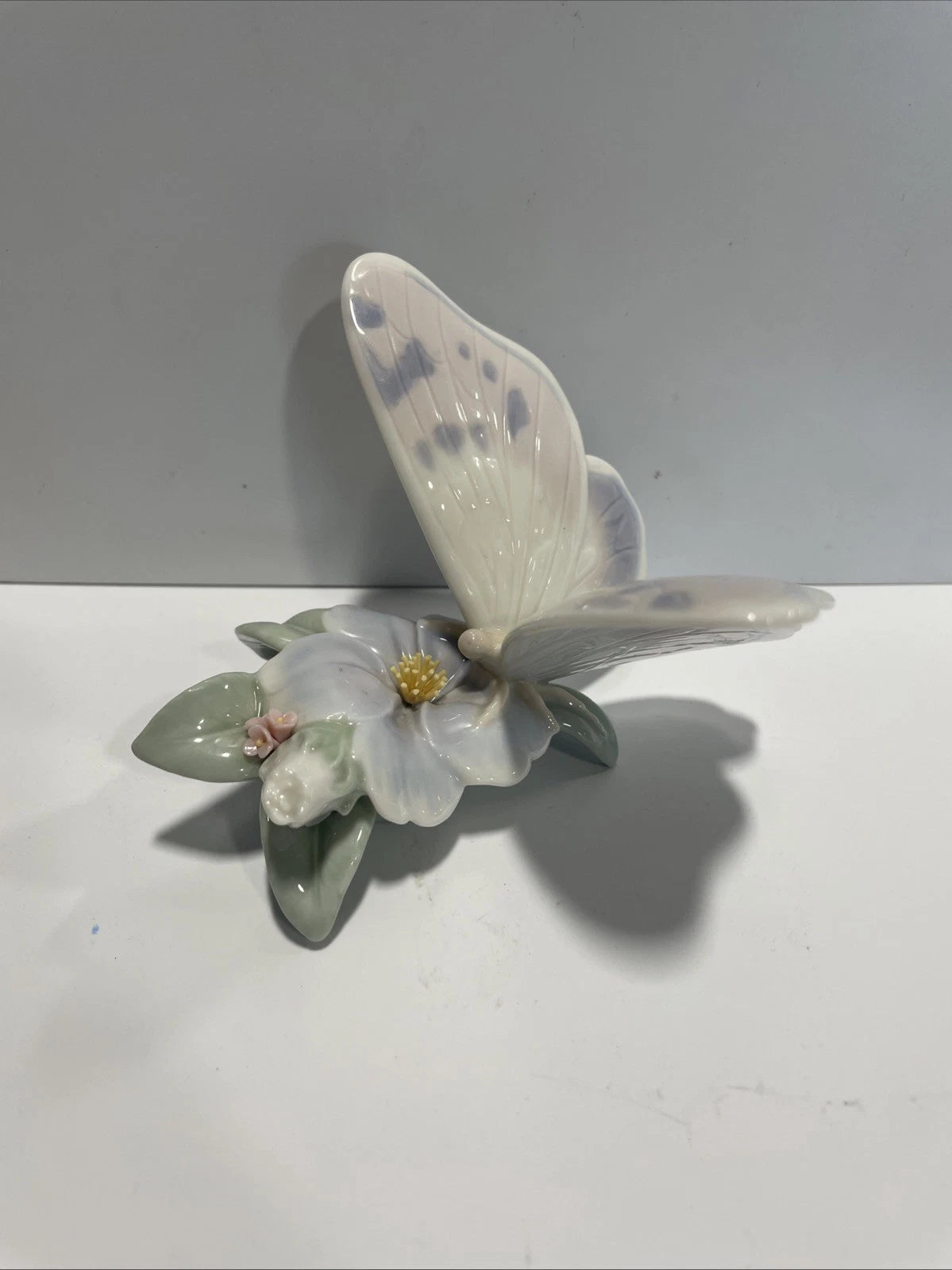 Lladro “Refreshing Pause" Butterfly On A Flower Rare Vintage Unique