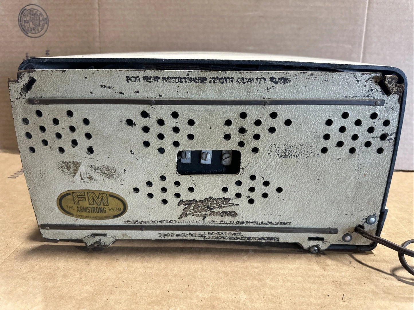 RARE mid Century Vintage Zenith Table Radio Model 8H023 w Circa 1946-7 as is