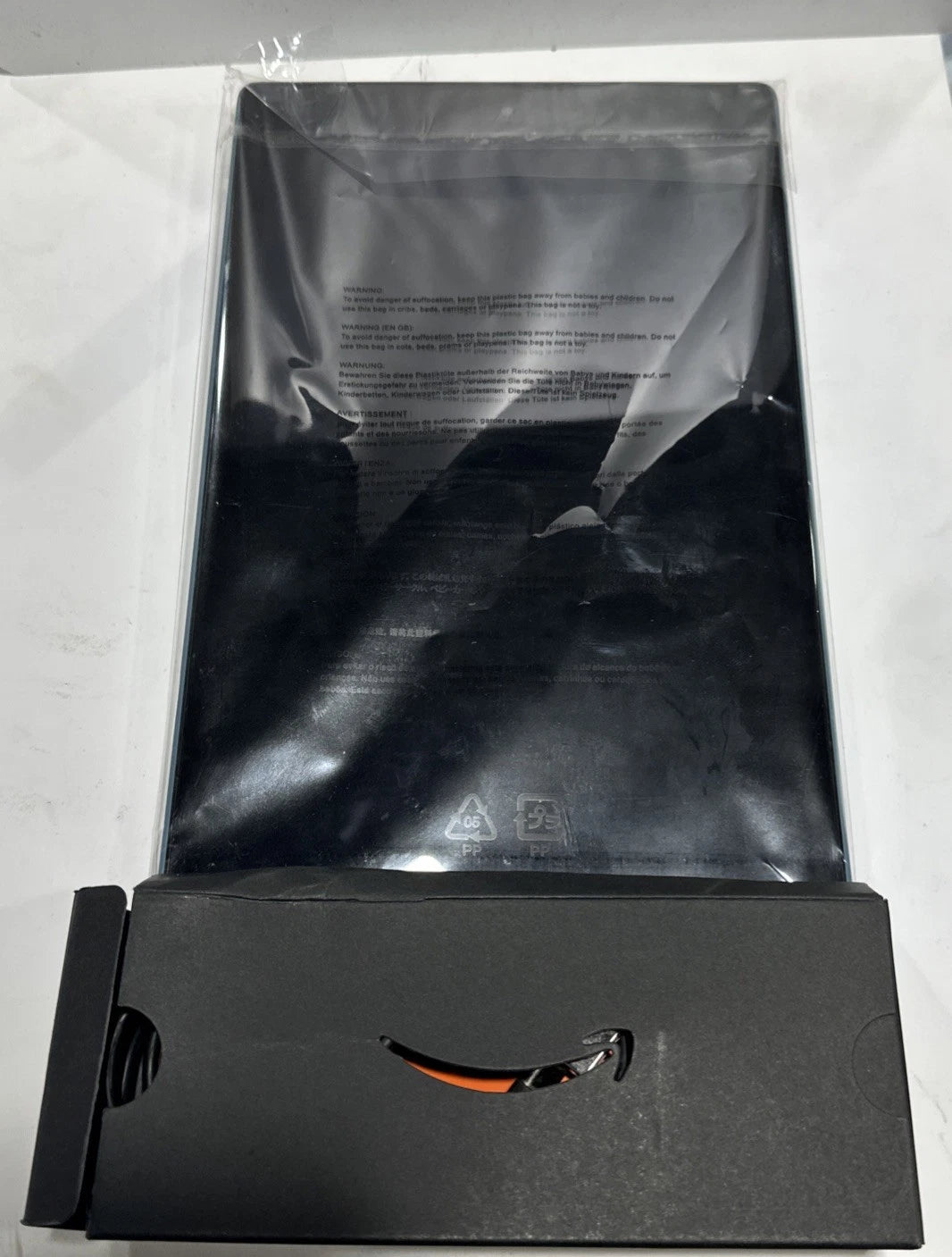 Fire HD used Tested Works Great With Scratches.