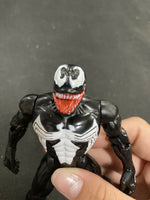 Venom Marvel 1996 Toy Biz inc 14cm action figure 5.5"