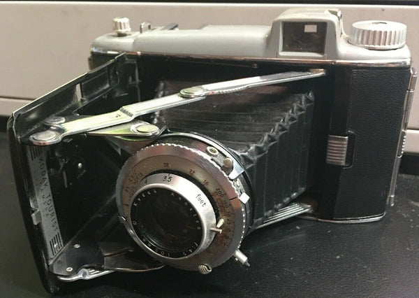 Vintage Kodak Super XX Verichrome Plus X KodaColor Camera 1:4.5 105mm Sold As Is