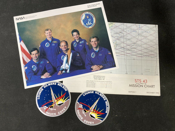 Vint NASA STS 43 Front Orbits 1-80 Mission Chart Dec 1990 Lot W/ Stickers & Pic